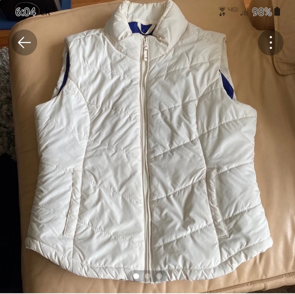 NWOT Aeropostale XL Puffer vest
